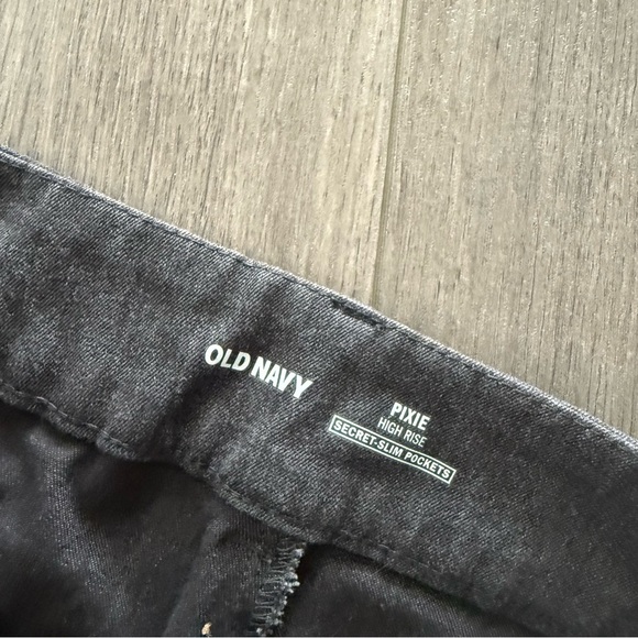 Old Navy Dark Heather Grey Pixie High Rise Skinny Pants - Picture 7 of 7